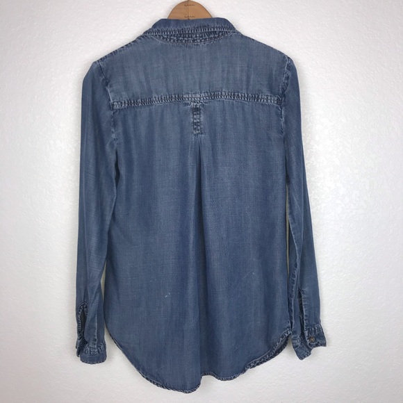Anthro Cloth & Stone Chambray Shirt Tail Blouse - Picture 3 of 8